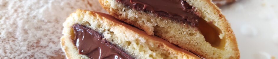 Panzerotti con crema Gianduja